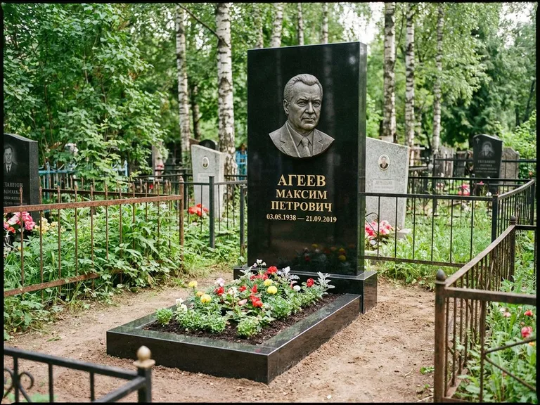 Памятник с барельефом — выполненная работа 1 в Магнитогорске