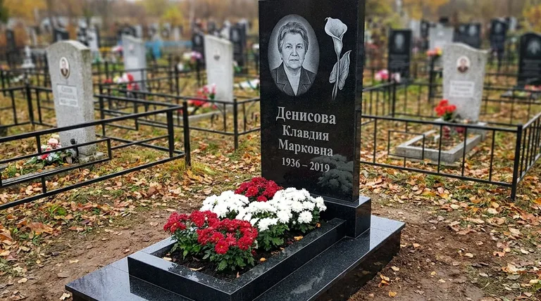 Памятник с гравировкой калл — выполненная работа «Денисова» в Магнитогорске