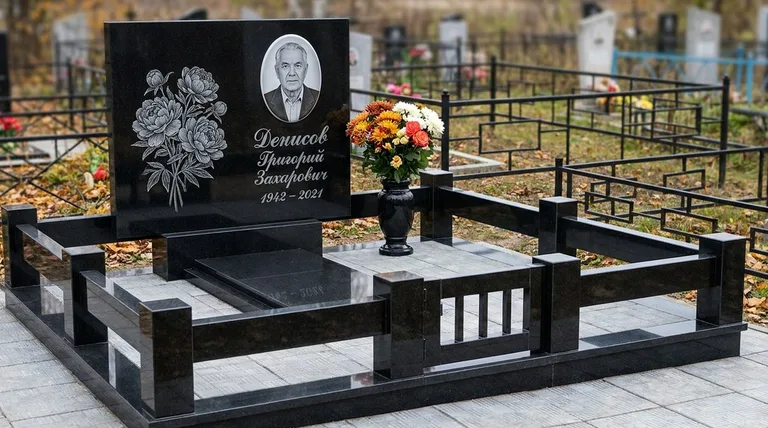 Памятник с гравировкой пионов — выполненная работа «Денисов» в Магнитогорске