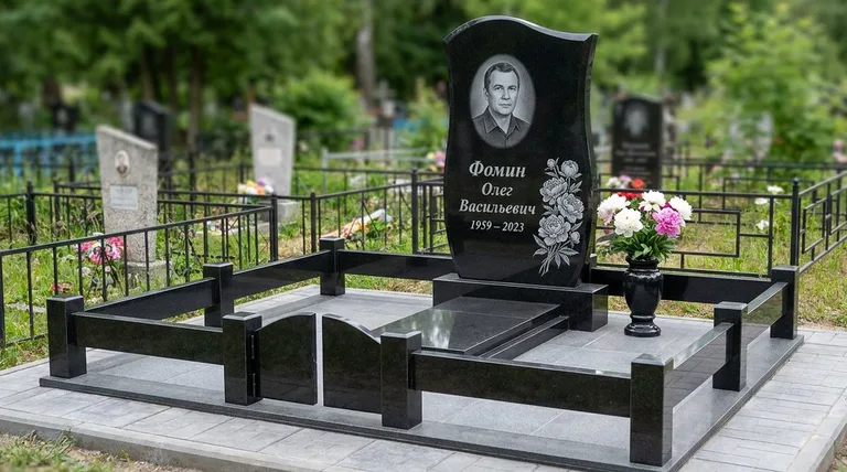 Памятник с гравировкой пионов — выполненная работа «Фомин» в Магнитогорске