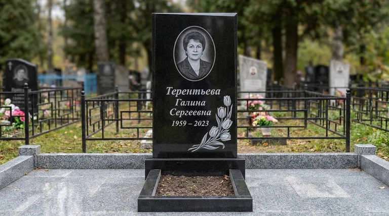 Памятник с гравировкой тюльпанов — выполненная работа «Терентьева» в Магнитогорске