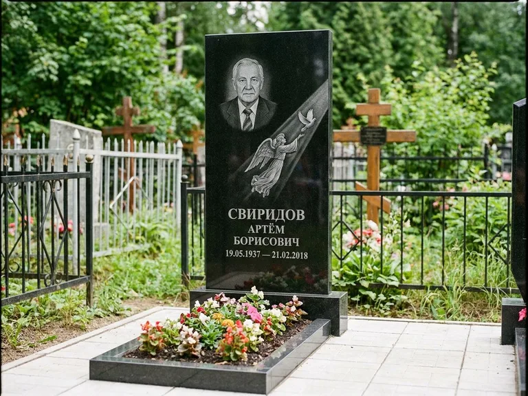 Памятник с гравировкой ангела — гравировка ангела с голубем по диагонали стелы, работа «Свиридов» в Магнитогорске