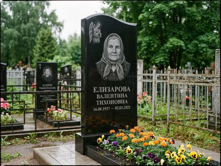 Памятник с гравировкой ангела — гравировка ангела с голубем по диагонали стелы, работа «Пантелеева» в Магнитогорске
