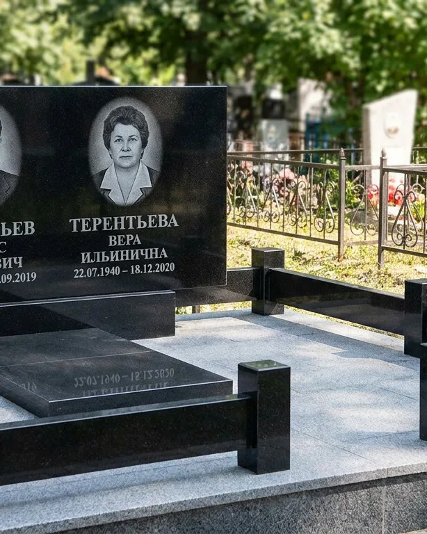 Премиум памятник под ключ с золочёной гравировкой в Магнитогорске
