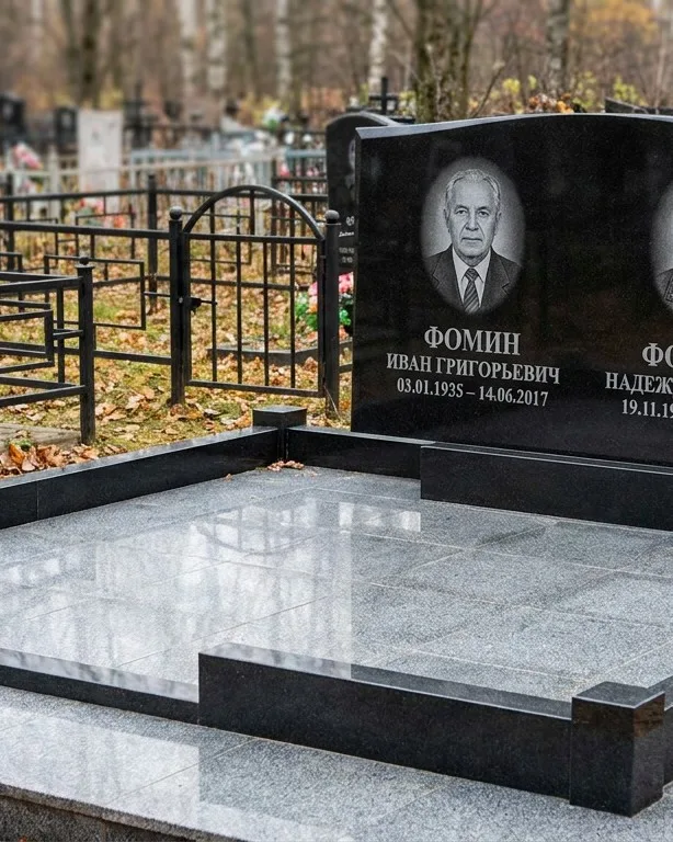 Премиум-комплекс под ключ с вазами и скамьёй в Магнитогорске