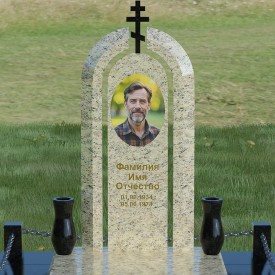 Памятник из гранита с тройной аркой и крестом, гранит Мансуровский